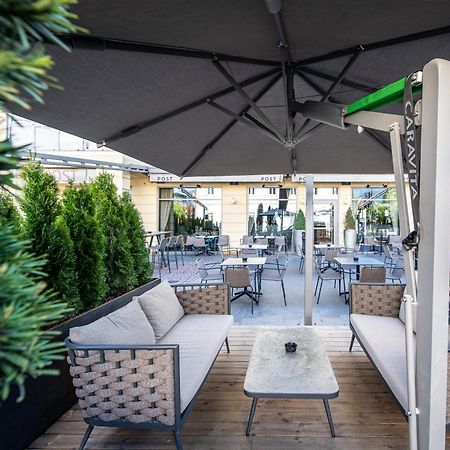 Hotel Post Alpine Cityflair Brunico Bagian luar foto